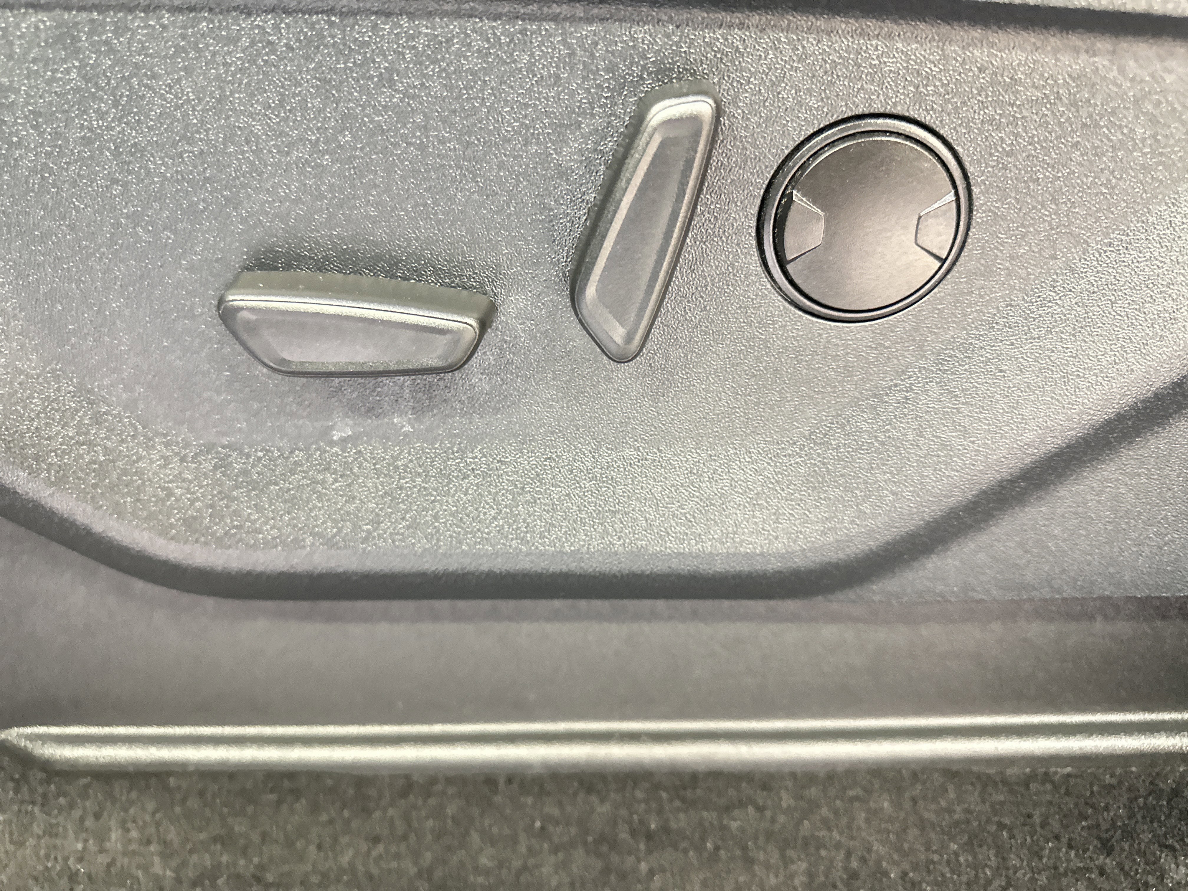 Certified 2023 Ford F150 XLT w/ Equipment Group 302A High image 26