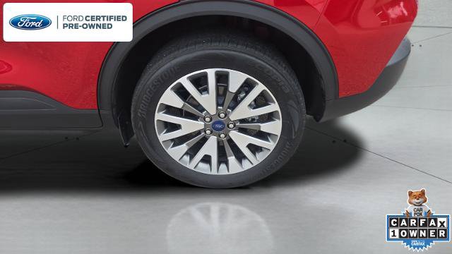 Certified 2022 Ford Escape Titanium w/ Class II Trailer Tow Package AWD/4WD image 34