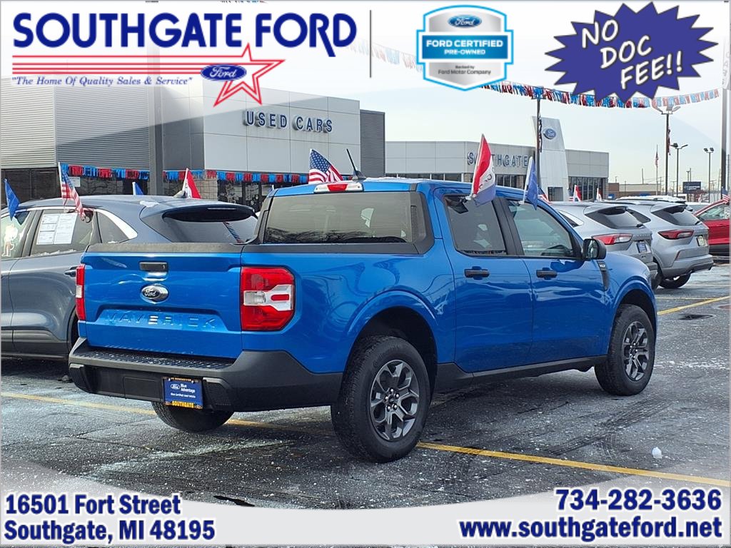 Certified 2022 Ford Maverick XLT image 2