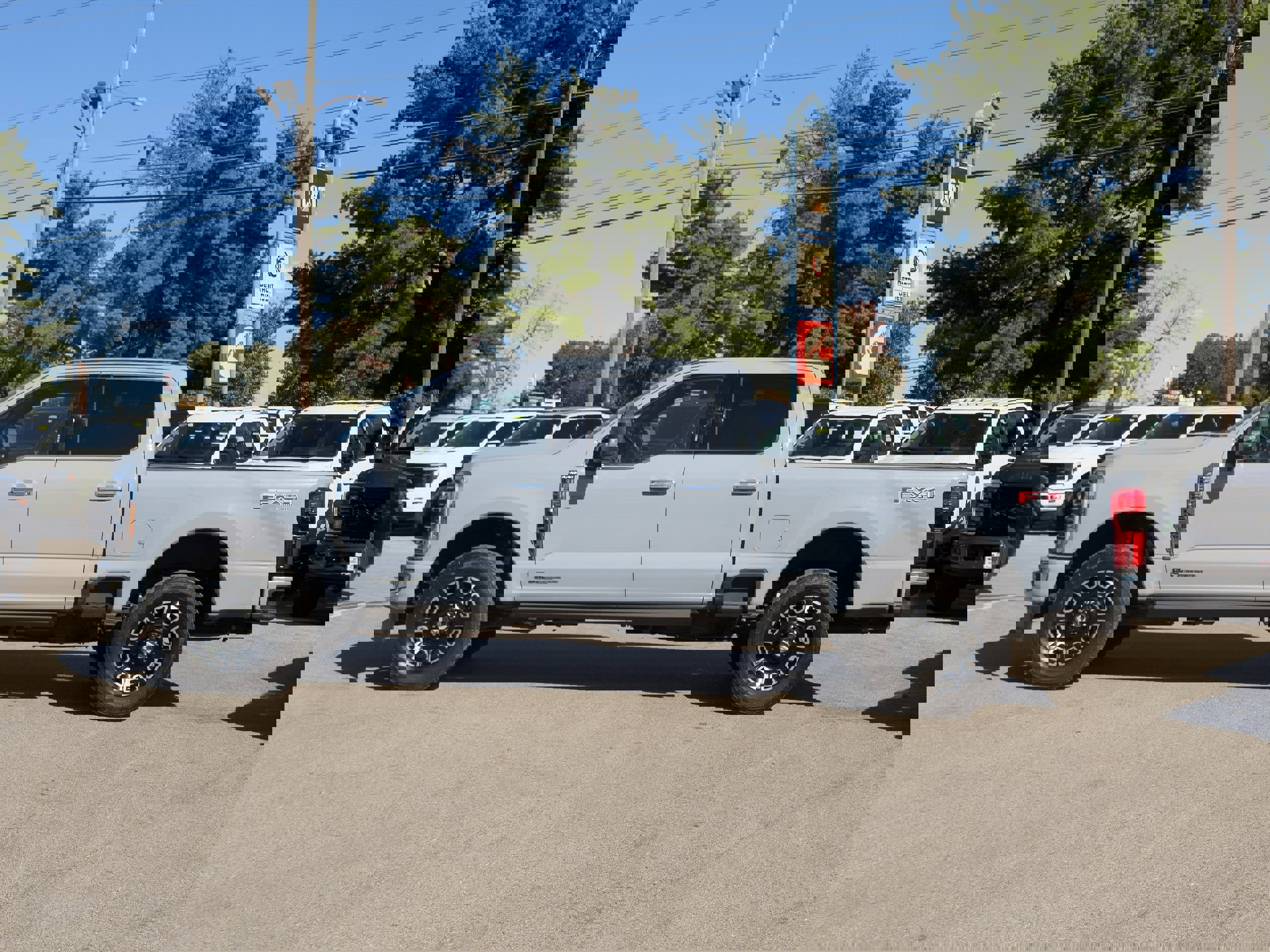 Certified 2024 Ford F350 Platinum image 8