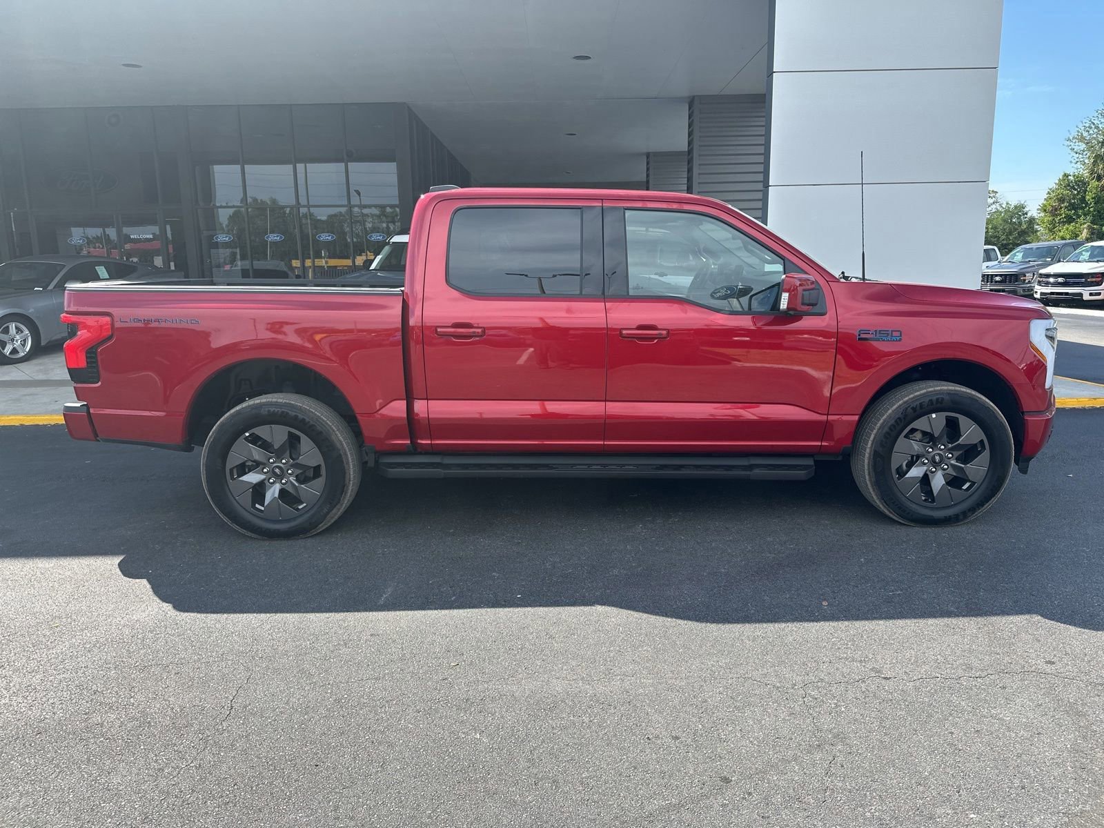 Certified 2025 Ford F150 Lightning Lariat AWD/4WD image 3