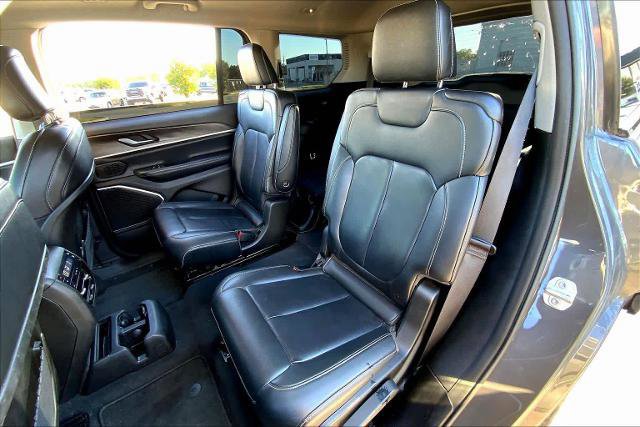 Used 2023 Jeep Grand Cherokee L Limited RWD image 21