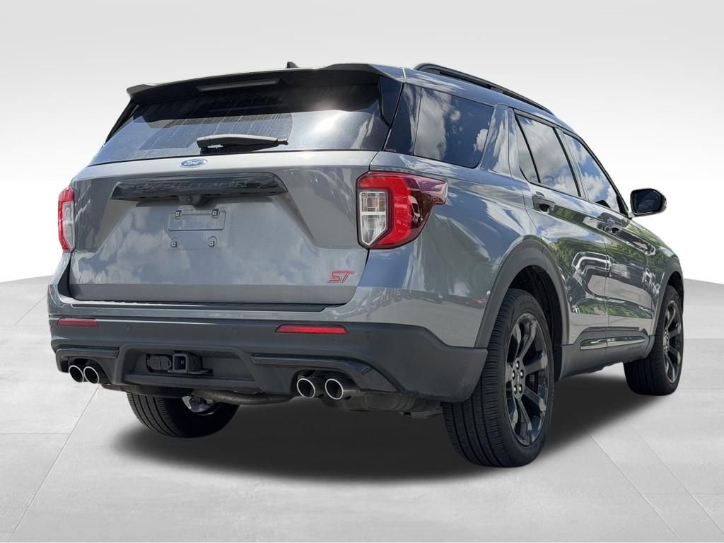Certified 2024 Ford Explorer ST w/ Equipment Group 401A AWD/4WD image 6