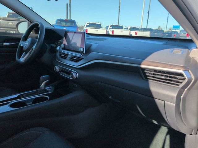 Used 2024 Nissan Altima 2.5 SV image 19