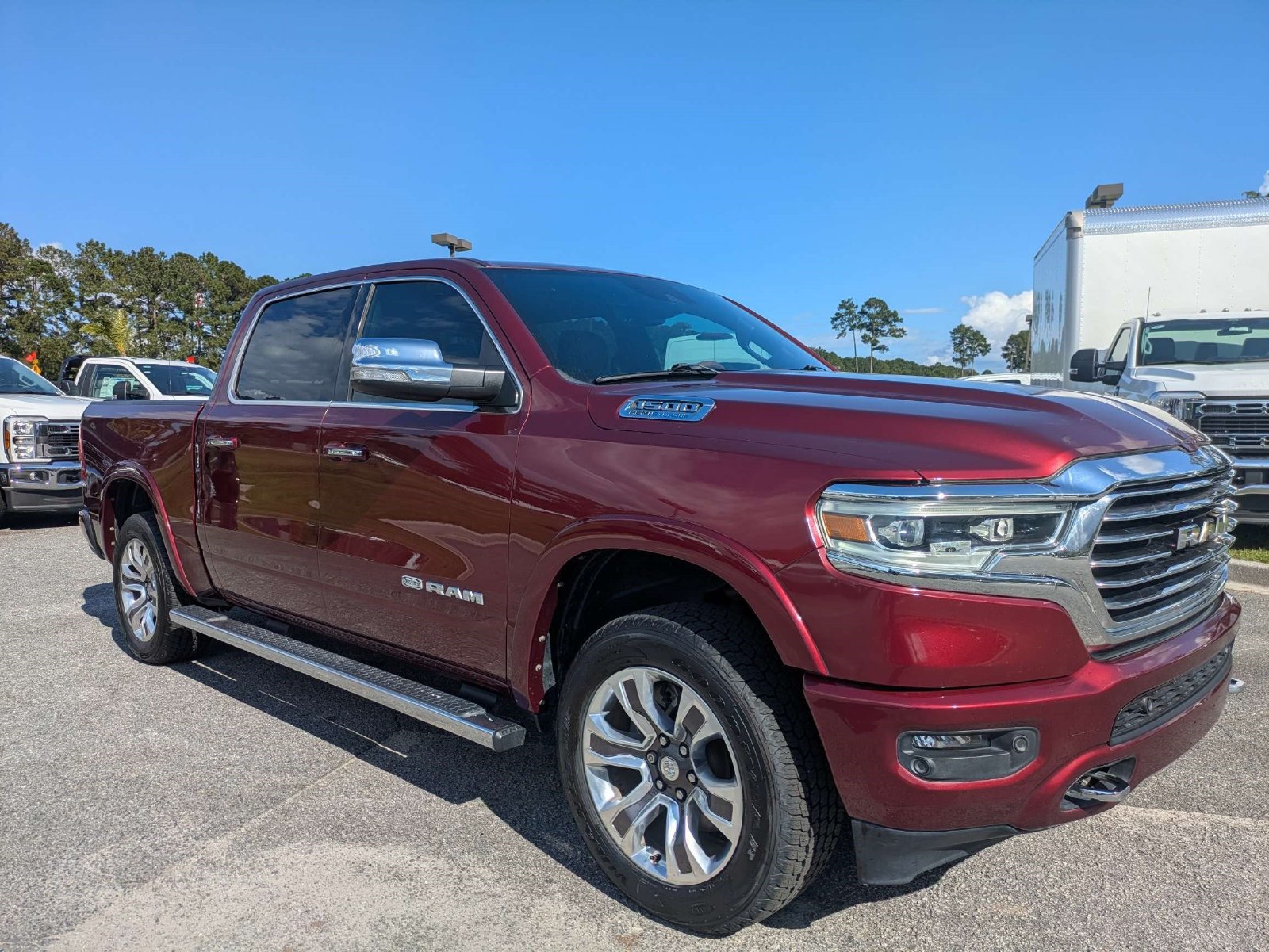 Used 2022 RAM 1500 Limited w/ Body Color Bumper Group AWD/4WD image 2