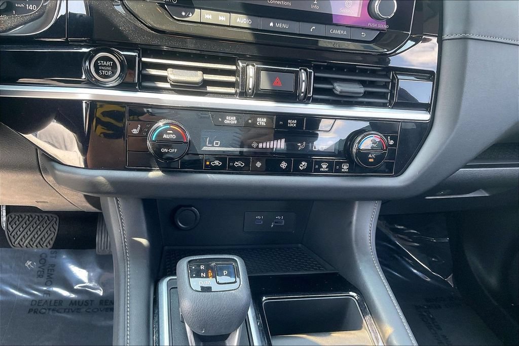 Used 2022 Nissan Pathfinder SV FWD image 37