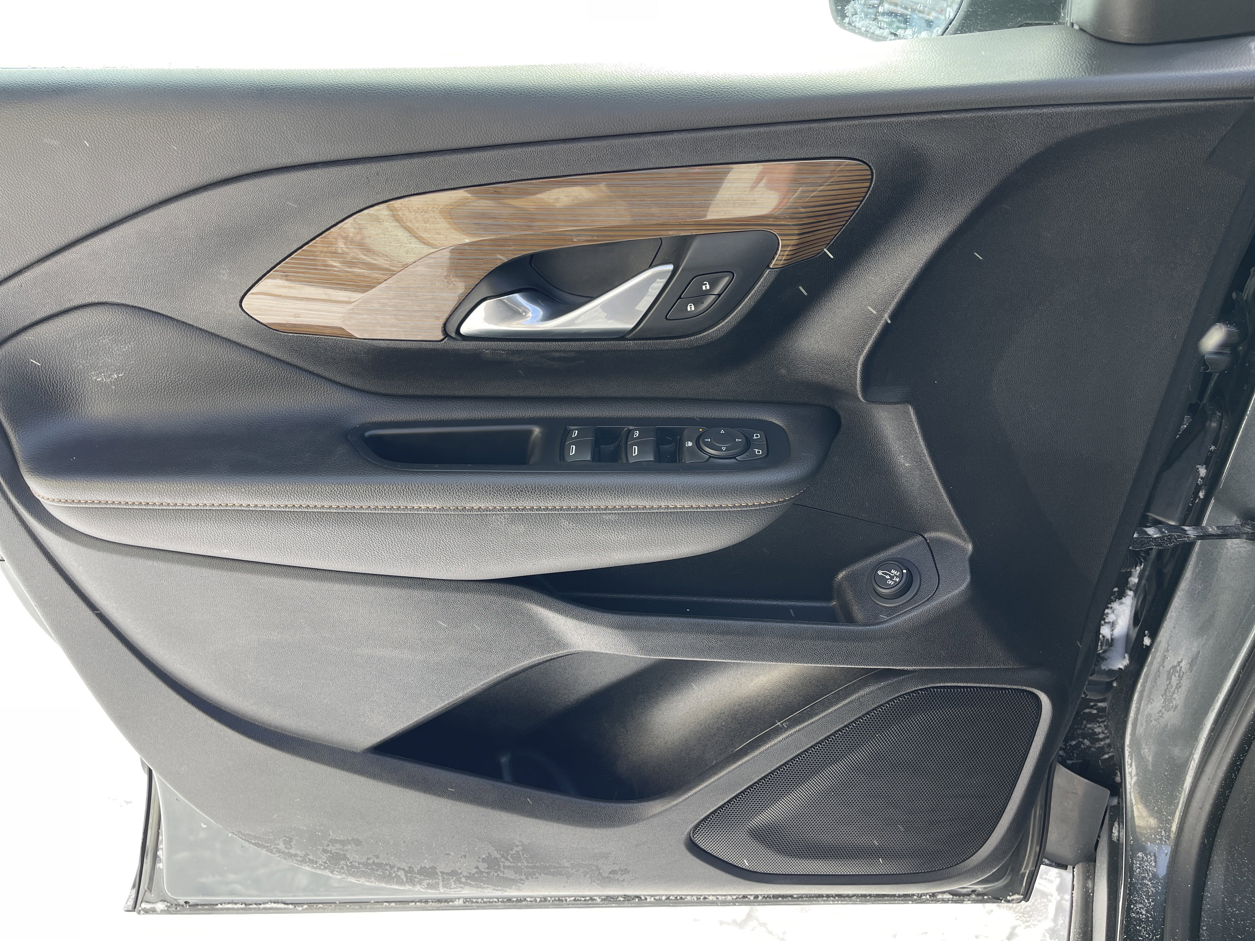 Used 2020 GMC Terrain SLE w/ Driver Convenience Package image 13