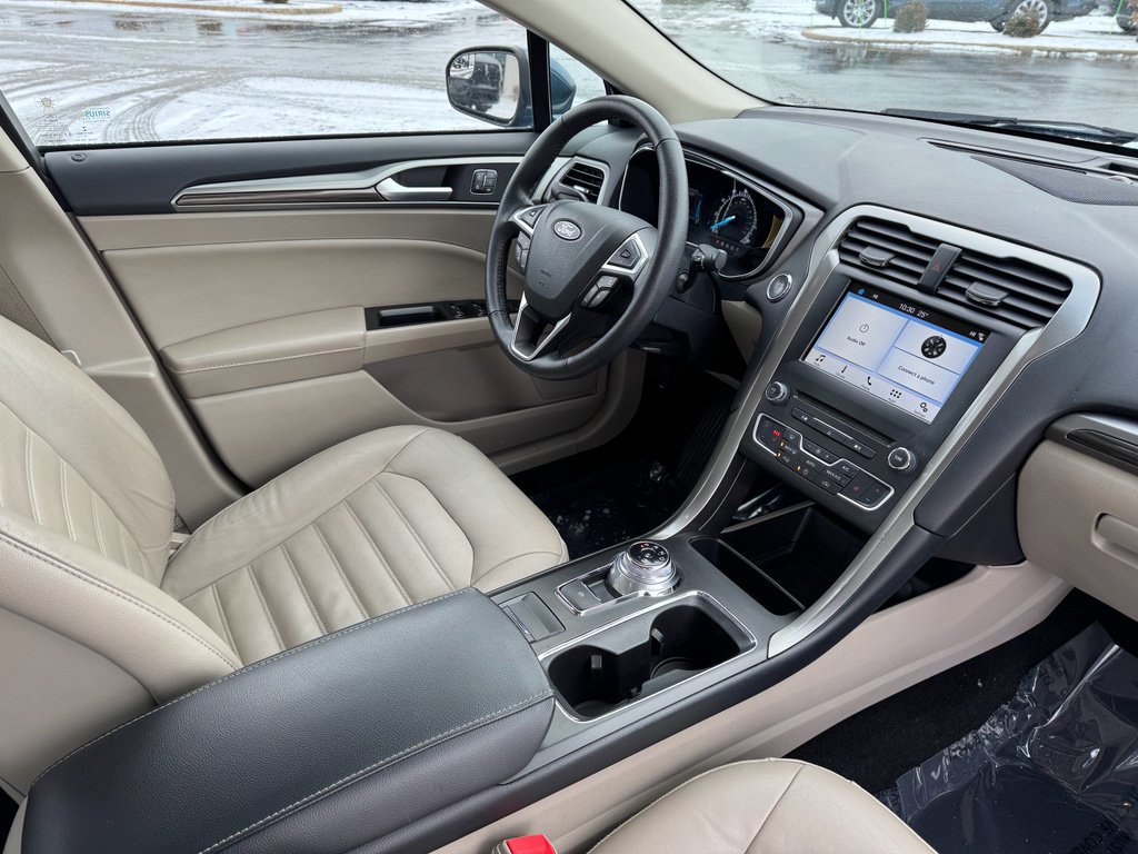 Certified 2018 Ford Fusion SE w/ Fusion SE Technology Package image 30