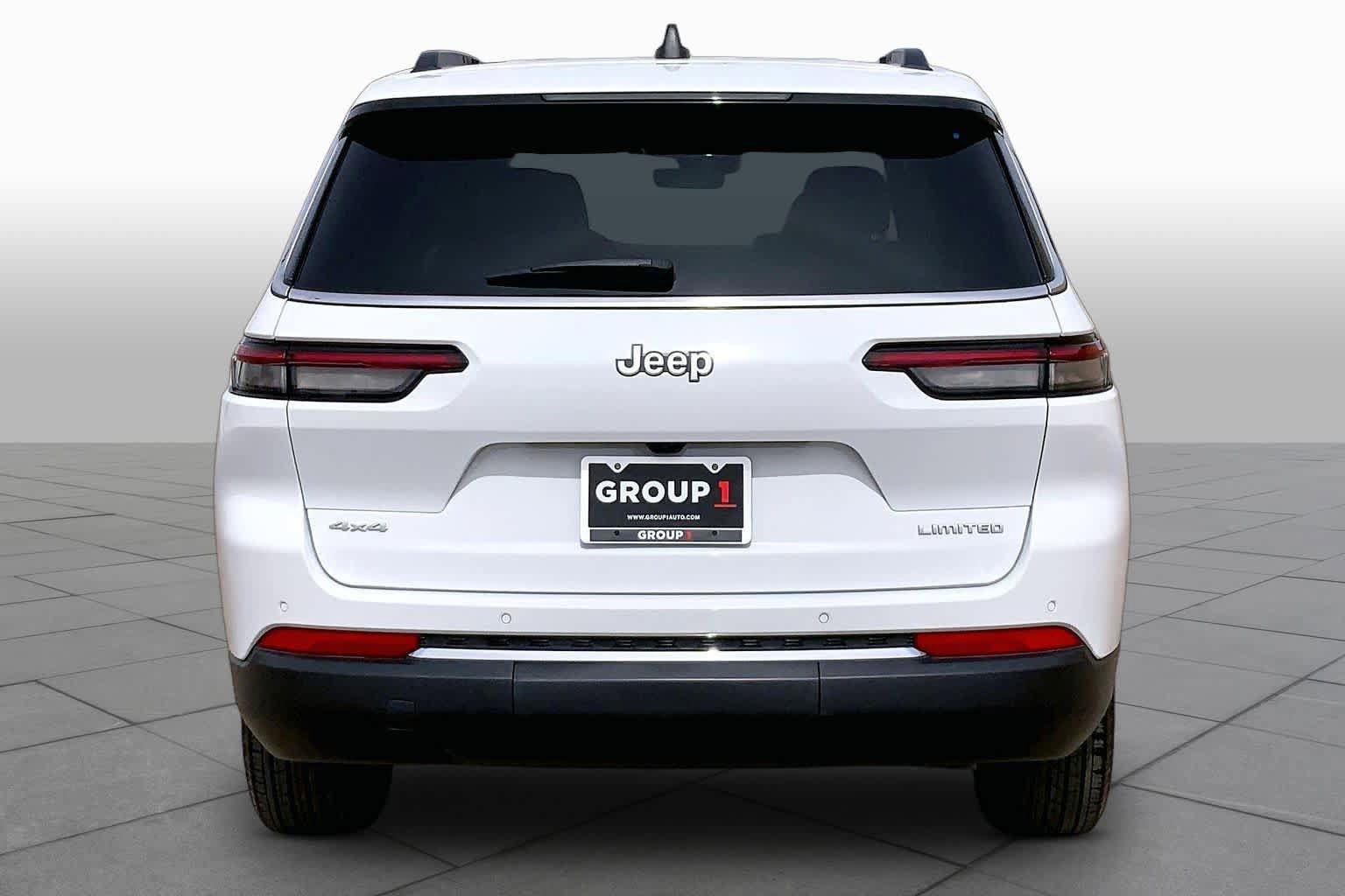 Used 2025 Jeep Grand Cherokee L Limited AWD/4WD image 5