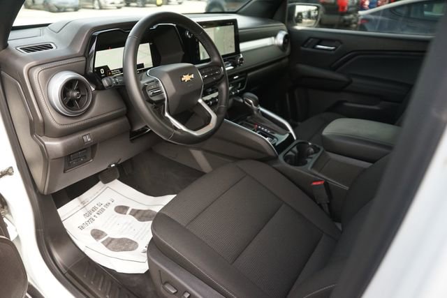 Used 2025 Chevrolet Colorado LT w/ Advanced Trailering Package RWD image 8