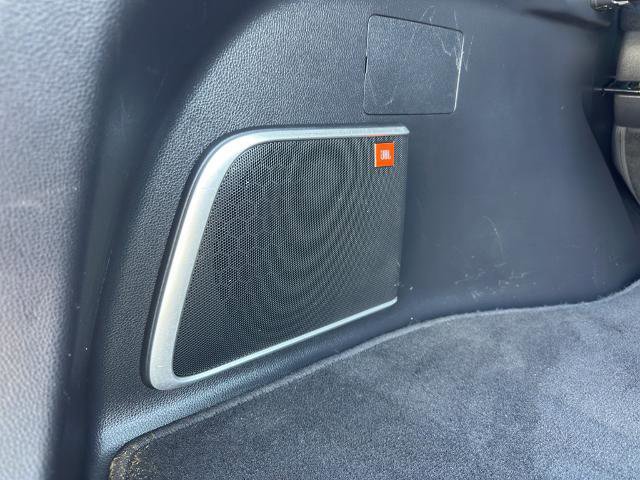 Used 2021 Toyota Venza XLE image 16