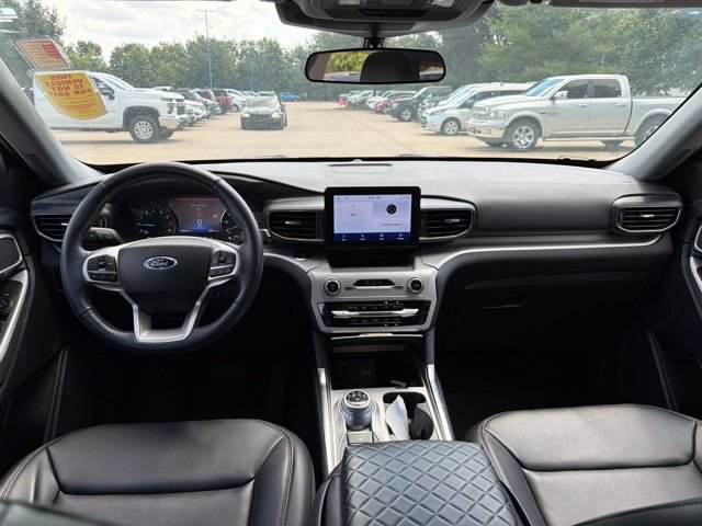 Certified 2023 Ford Explorer XLT w/ Equipment Group 202A AWD/4WD image 20