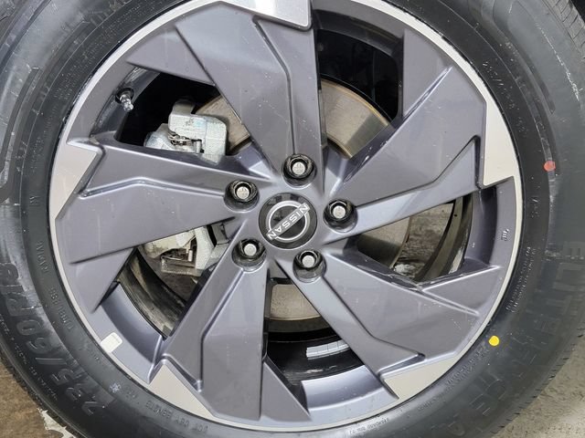 Used 2026 Nissan Rogue SV FWD image 10