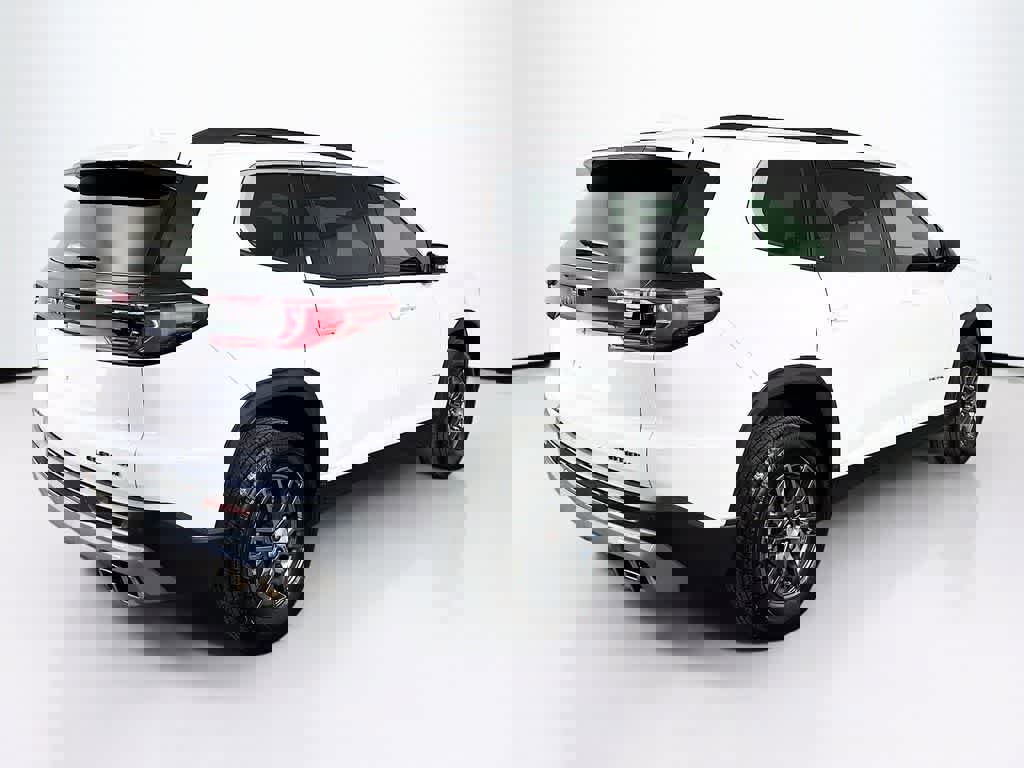 Used 2025 GMC Acadia Elevation image 5