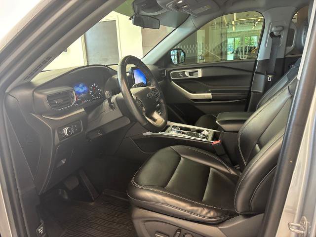 Certified 2022 Ford Explorer XLT w/ Equipment Group 202A AWD/4WD image 12