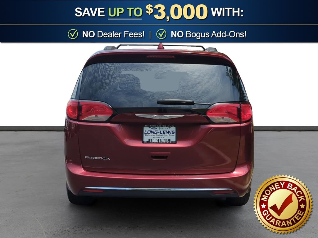 Used 2017 Chrysler Pacifica Touring-L FWD image 5