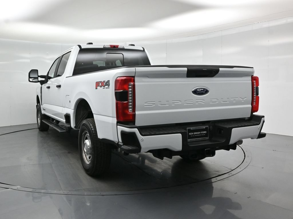 Certified 2025 Ford F250 XL w/ STX Appearance Package AWD/4WD image 24