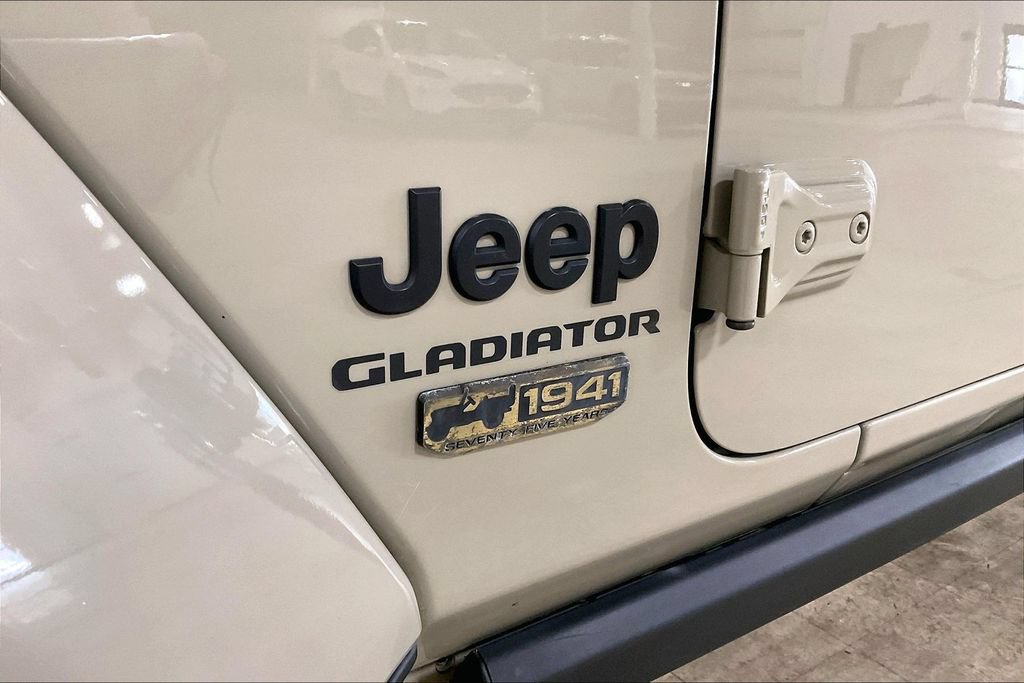 Used 2020 Jeep Gladiator Sport AWD/4WD image 8