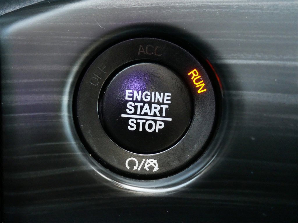 Used 2021 Jeep Grand Cherokee Laredo X image 21