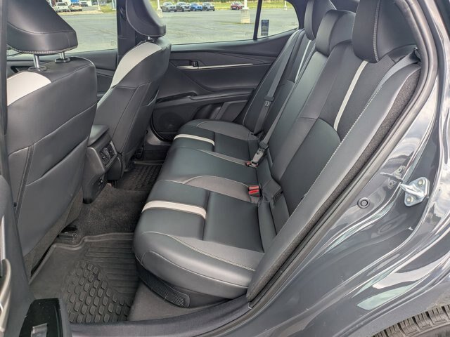 Used 2025 Toyota Camry SE FWD image 28