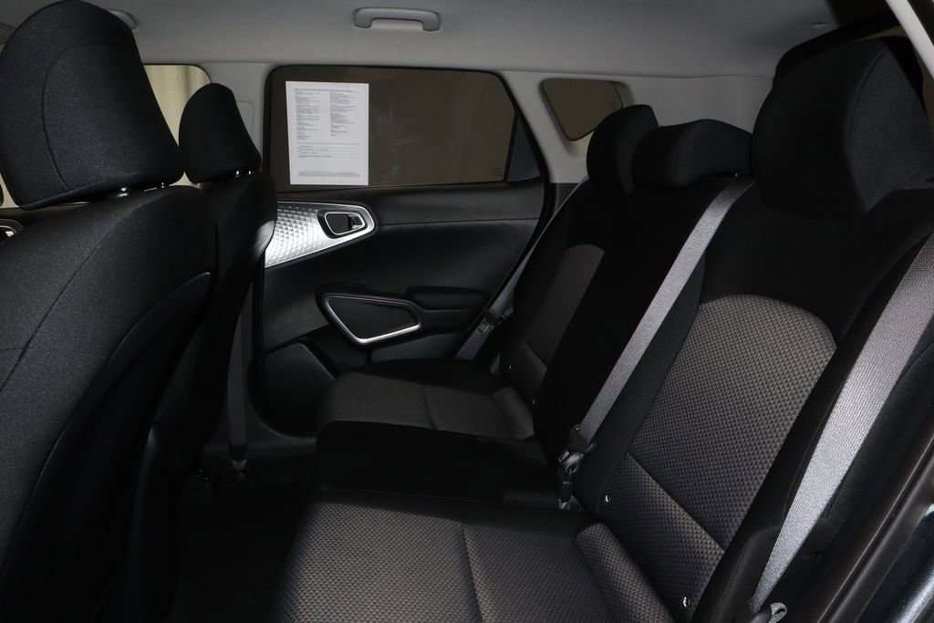 Used 2025 Kia Soul LX w/ LX Technology Package image 21