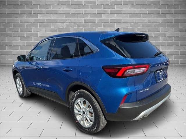 Certified 2023 Ford Escape Active AWD/4WD image 5