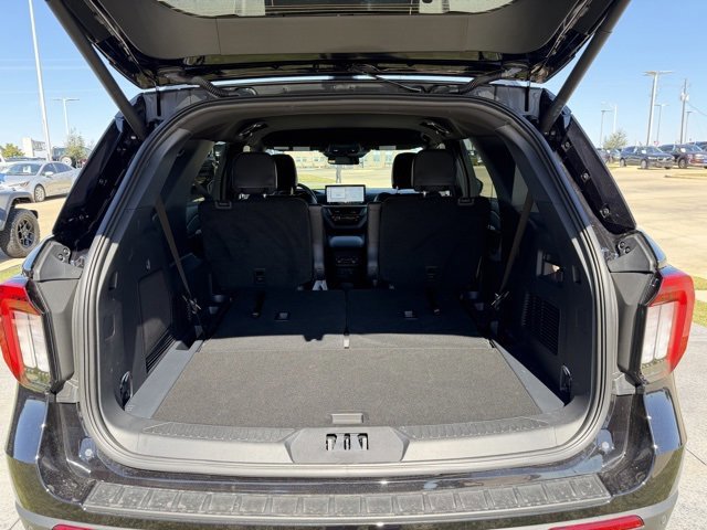 Certified 2026 Ford Explorer ST-Line w/ ST-Line Street Pack image 7