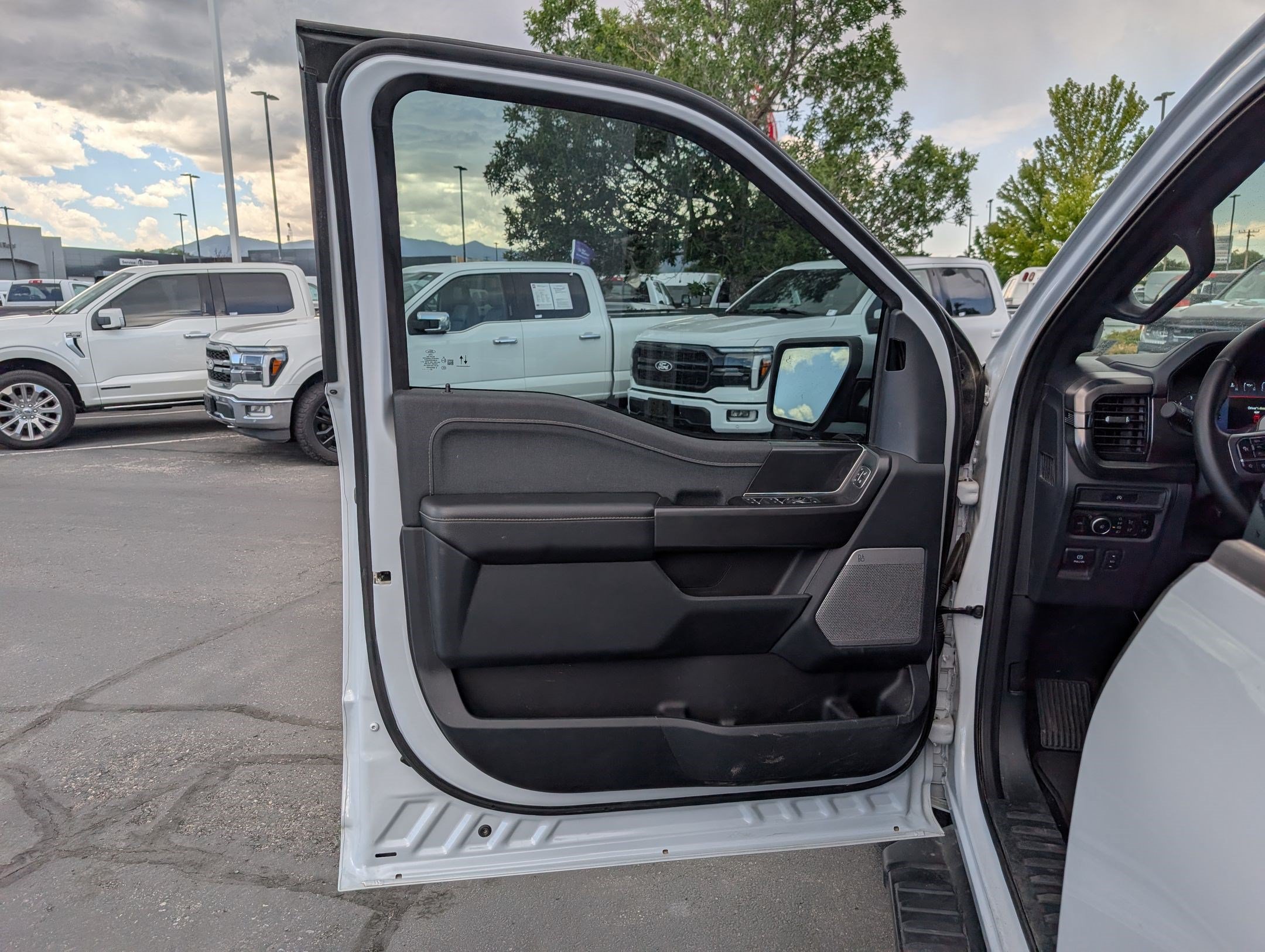Certified 2025 Ford F150 Lariat AWD/4WD image 15