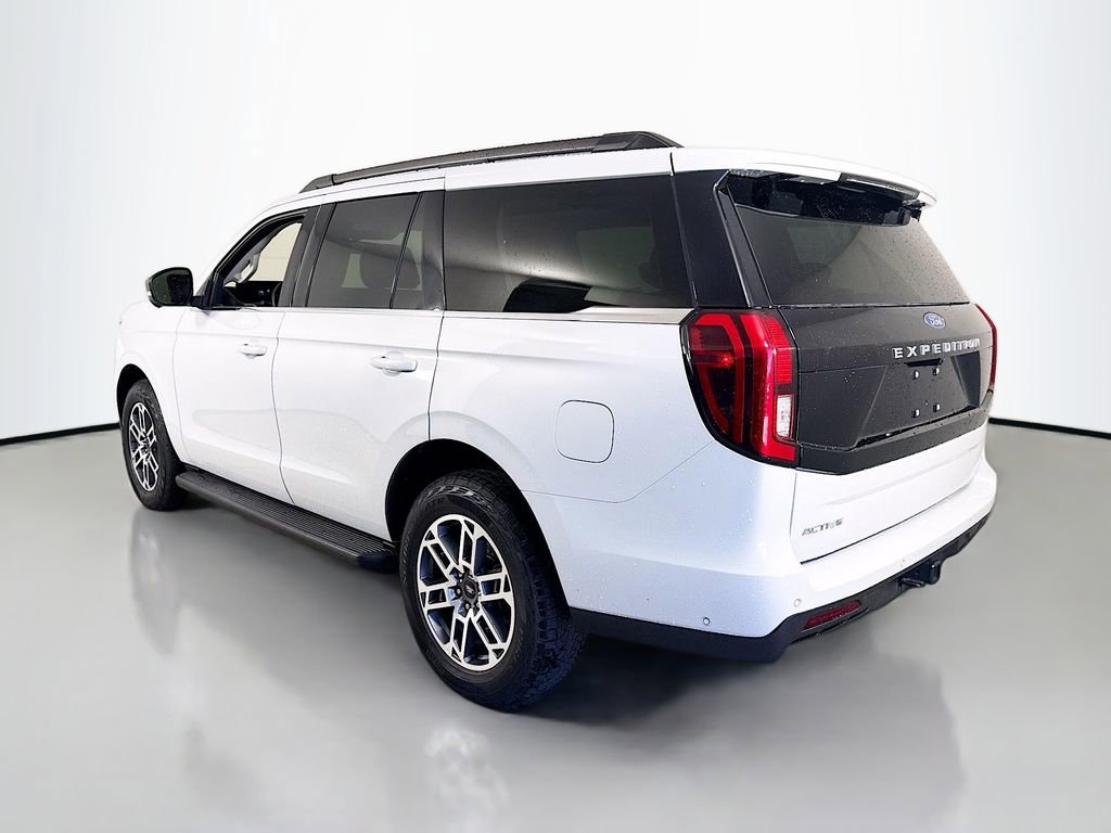Certified 2025 Ford Expedition Active AWD/4WD image 11