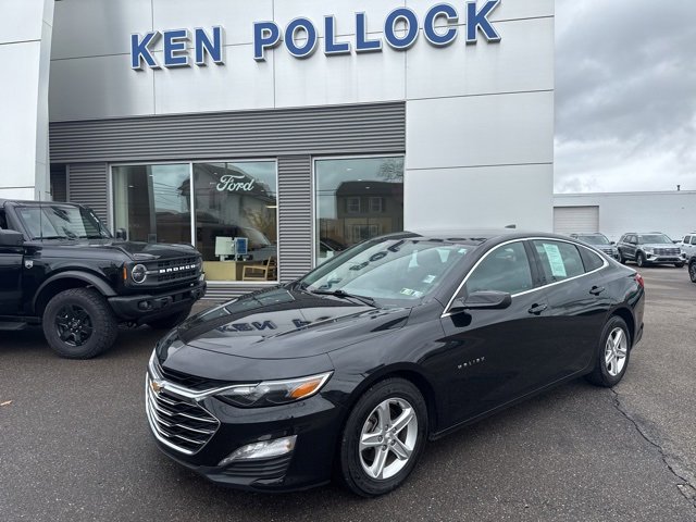 Used 2024 Chevrolet Malibu LT image 2