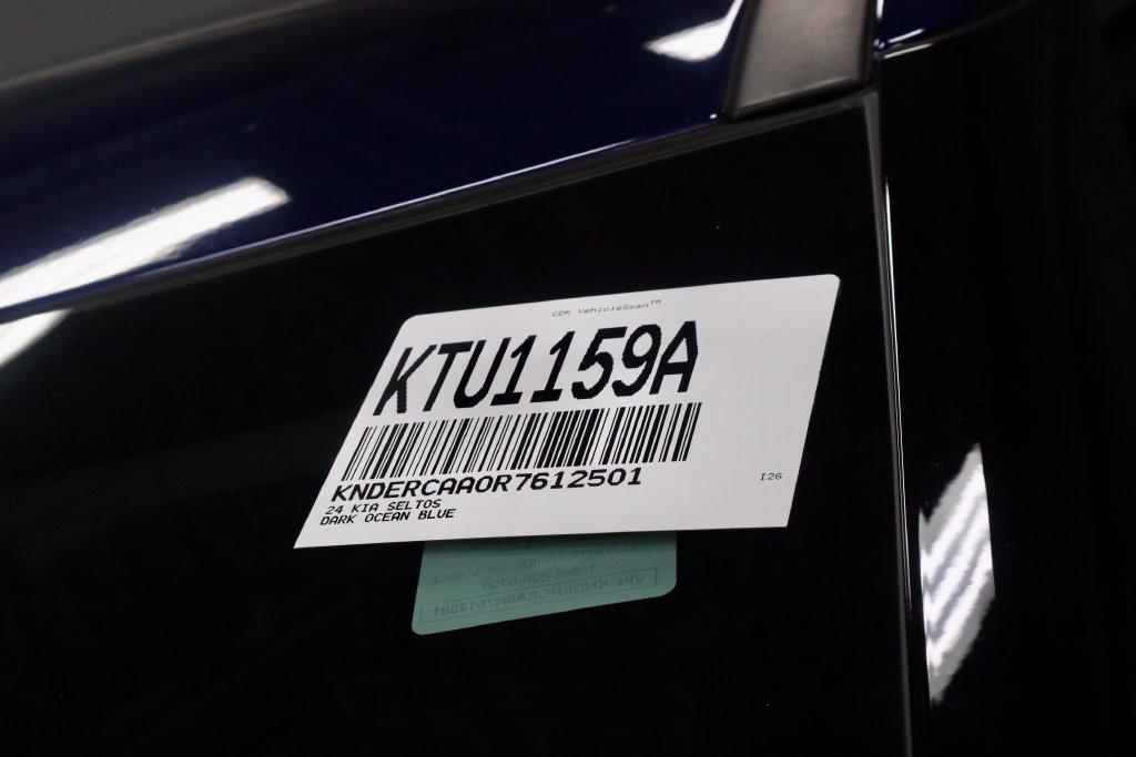Used 2024 Kia Seltos EX AWD/4WD image 35