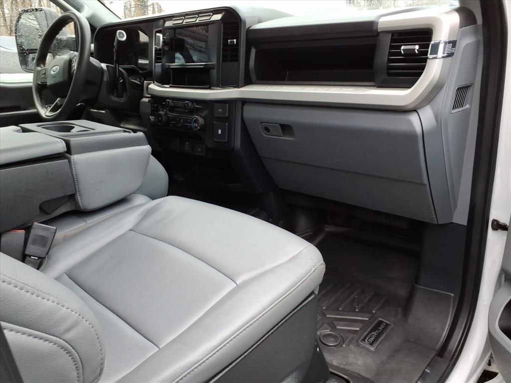 Certified 2024 Ford F350 XL w/ XL Chrome Package image 10