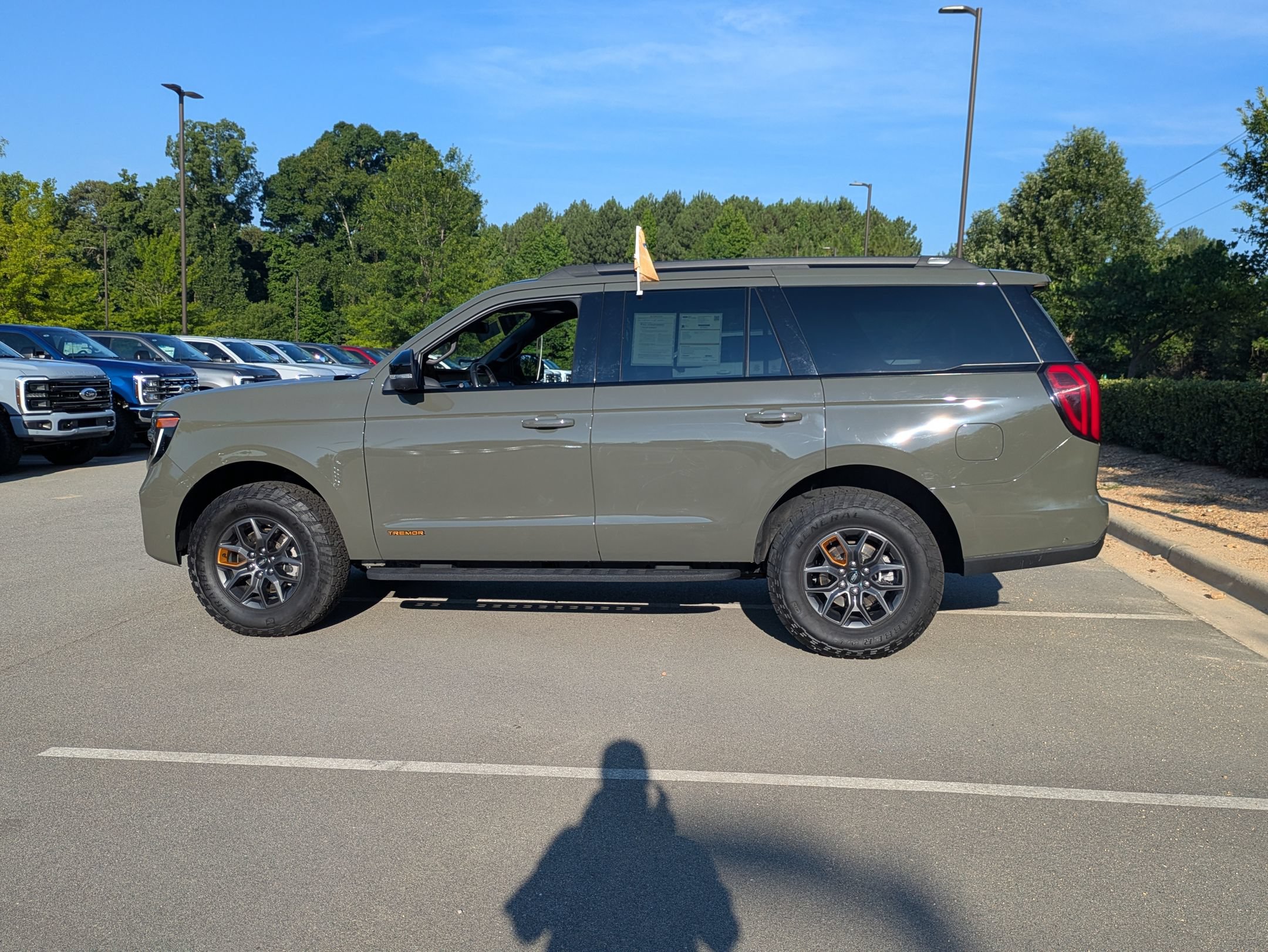 Certified 2025 Ford Expedition Tremor AWD/4WD image 7