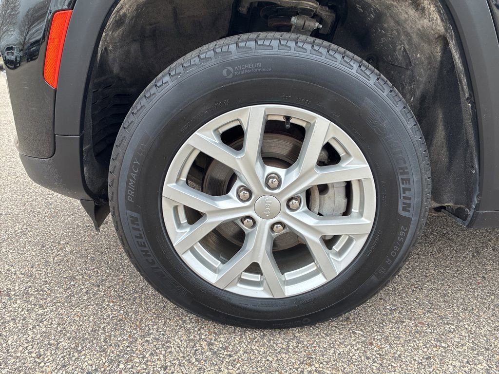 Used 2023 Jeep Grand Cherokee Limited AWD/4WD image 46