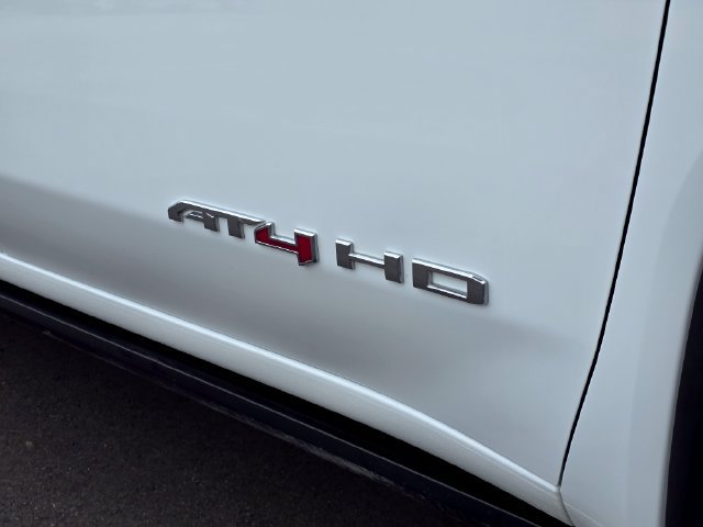 Used 2024 GMC Sierra 2500 AT4 w/ AT4 Premium Plus Package AWD/4WD image 8