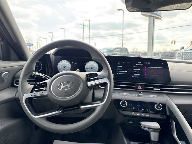 Used 2024 Hyundai Elantra SEL image 29