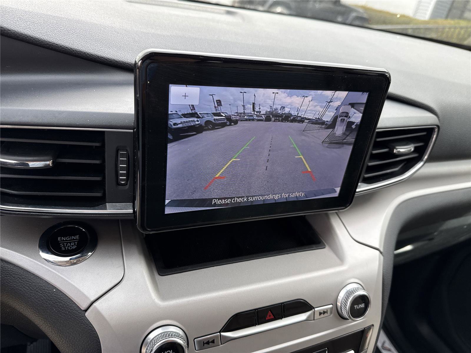 Certified 2024 Ford Explorer XLT w/ Equipment Group 202A image 9