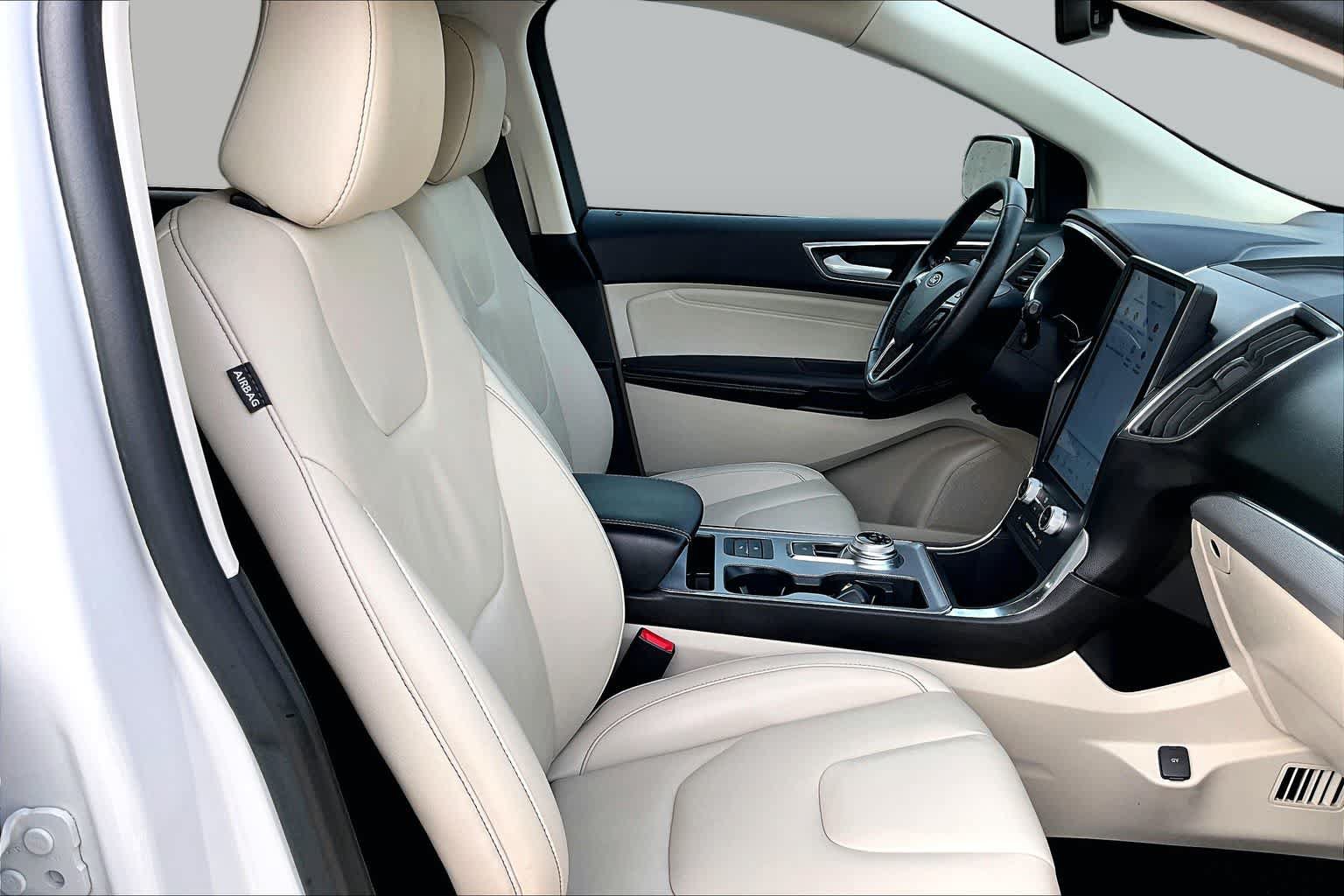 Certified 2021 Ford Edge Titanium FWD image 11
