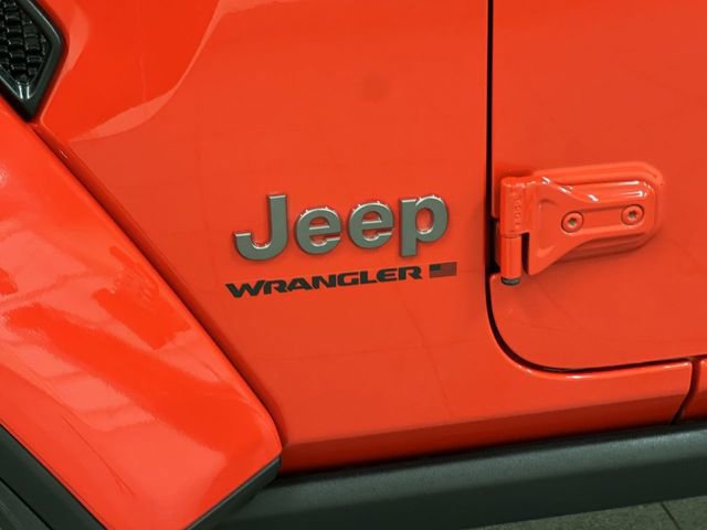 Used 2025 Jeep Wrangler Unlimited Rubicon AWD/4WD image 18