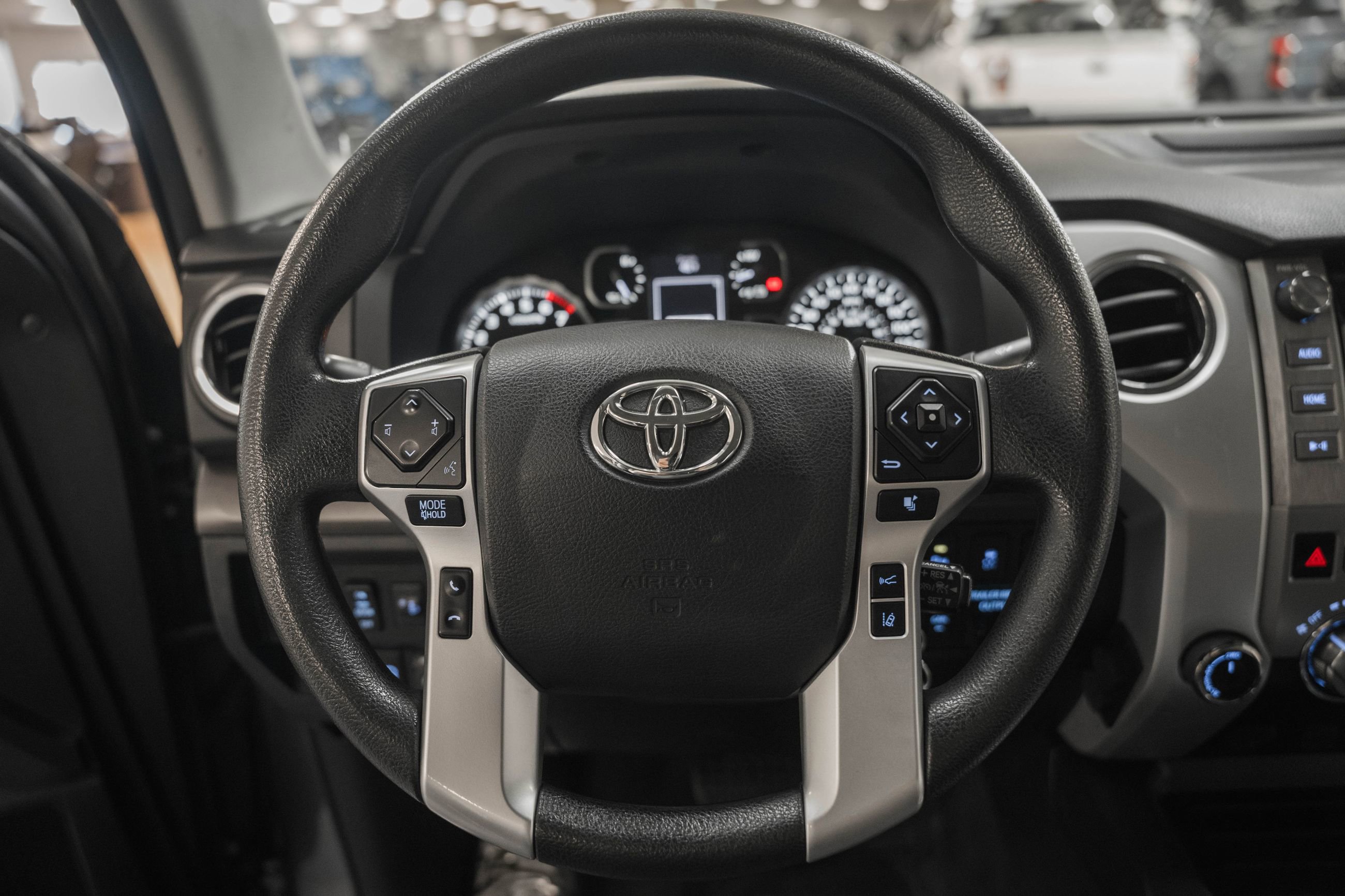 Used 2018 Toyota Tundra SR5 image 33