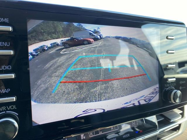 Used 2022 Toyota Sienna XLE image 28