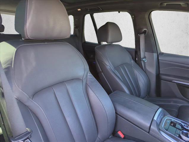 Used 2022 BMW X5 M50i w/ Executive Package AWD/4WD image 25