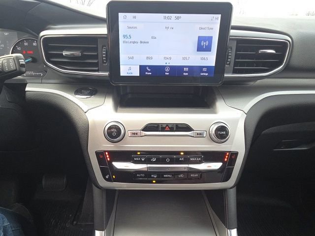 Certified 2022 Ford Explorer XLT w/ Equipment Group 202A image 33