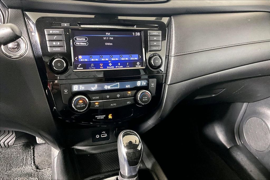 Used 2020 Nissan Rogue SV image 25