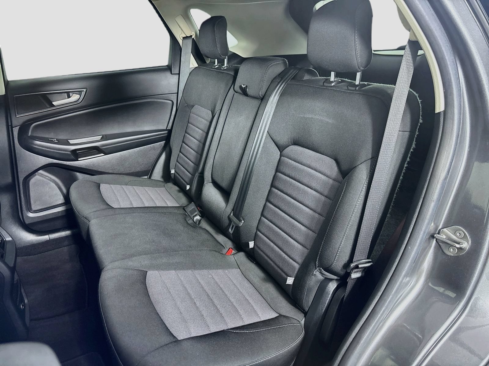 Certified 2021 Ford Edge SE FWD image 22