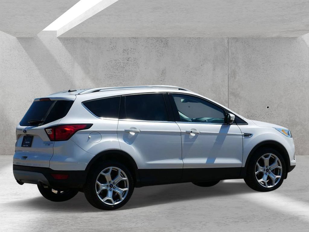 Certified 2019 Ford Escape Titanium AWD/4WD image 3