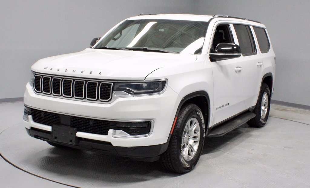 Used 2023 Jeep Wagoneer 2WD image 8