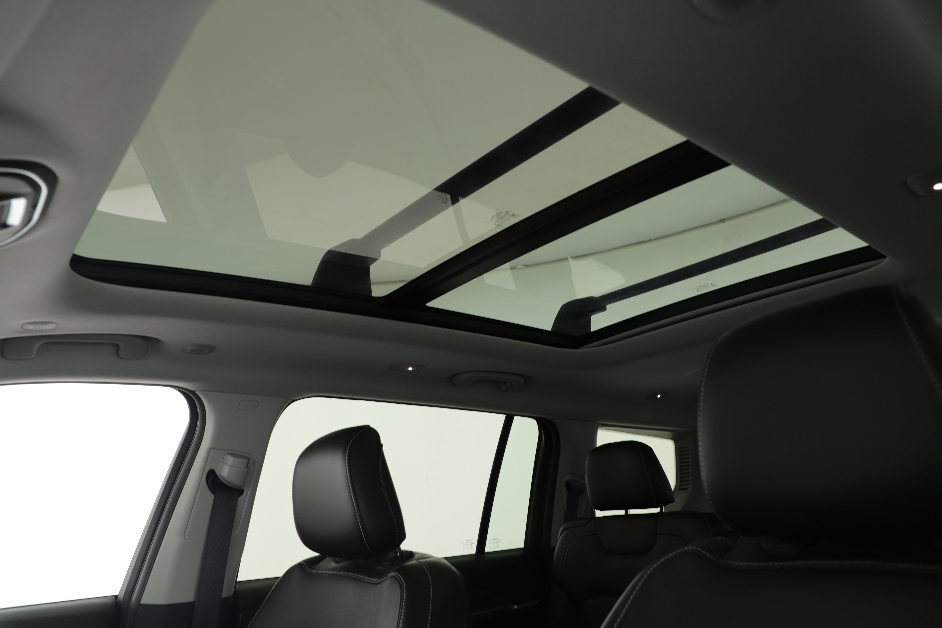 Used 2022 Jeep Grand Cherokee L Limited image 10