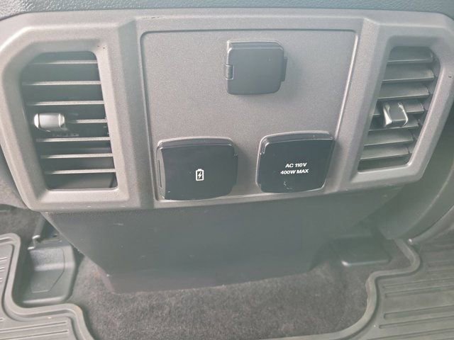 Certified 2017 Ford F150 Raptor w/ Equipment Group 802A Luxury image 17