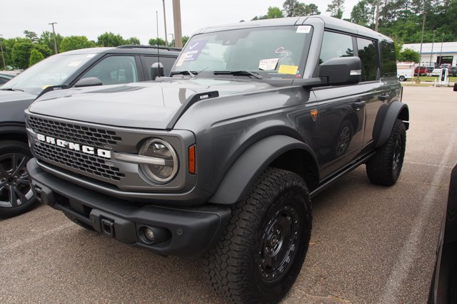 Certified 2025 Ford Bronco Badlands AWD/4WD image 4
